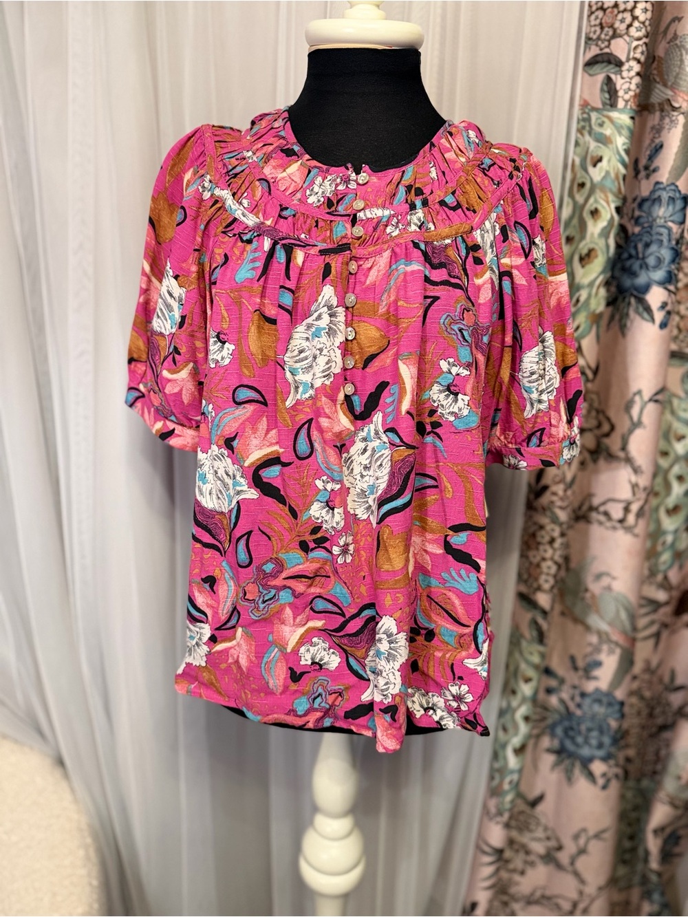 🌸 NWT Nurture by Westbound Petites Floral Blouse – Size PL
